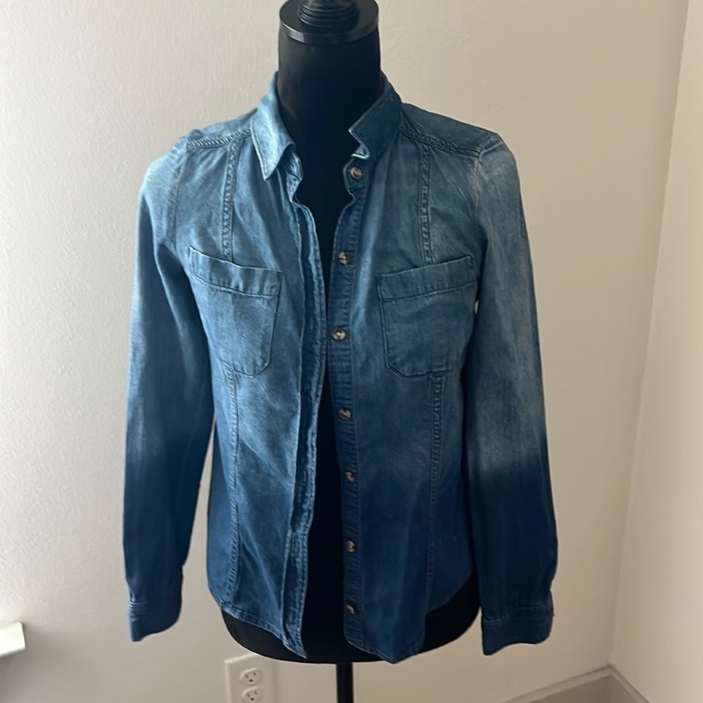 Lauren Conrad denim buttoned down blue Ombré long sleeves shirt top Sz XS
